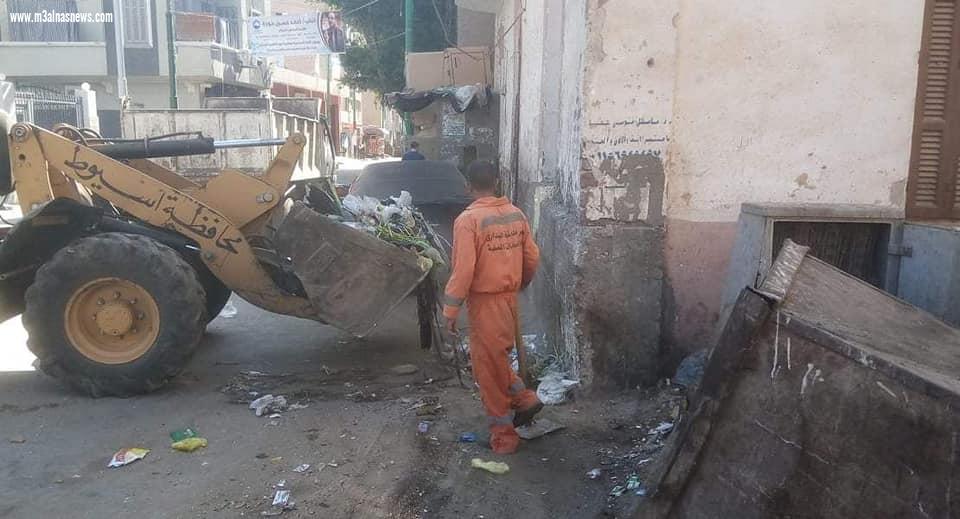 محافظ أسيوط يعلن عن بدء التقدم للمبادرة القومية 