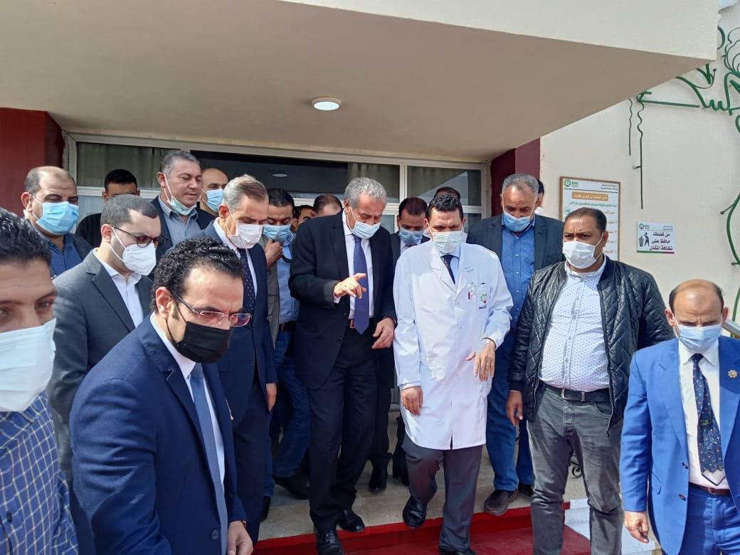 وزير التموين يتفقد مصنع شركة الدلتا للسكر ويشيد بمنظومة التطوير 