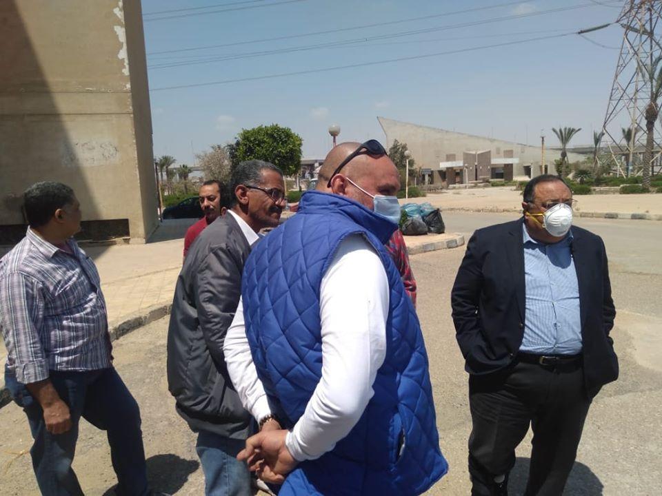 رئيس جامعة حلوان: نسعي لتوفير بيئة عمل صحية وآمنة للعاملين.