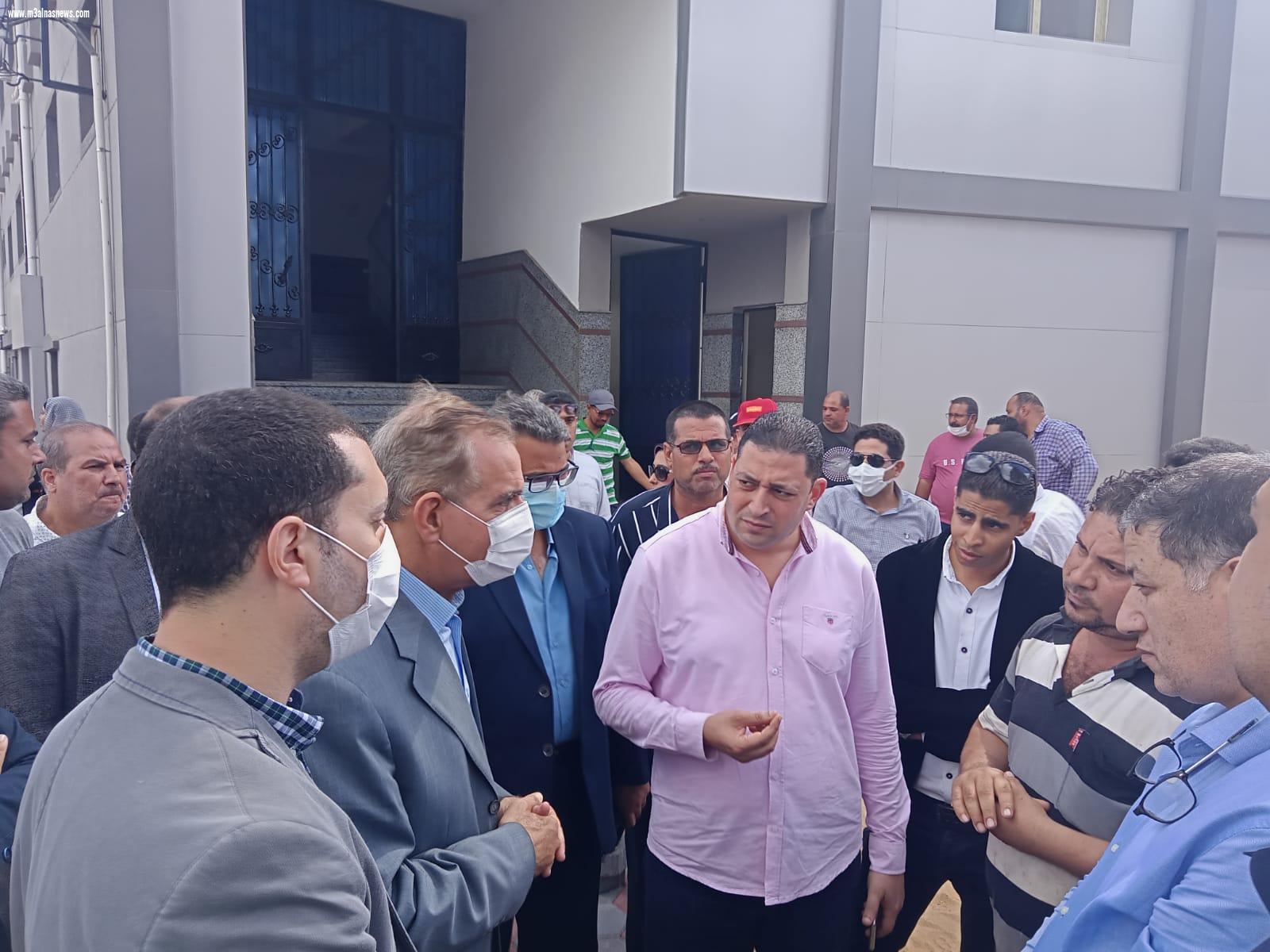 محافظ كفر الشيخ يتفقد مشروع الصرف الصحي والمياه بخان جني وتطوير المركز التكنولوجي بمطوبس 