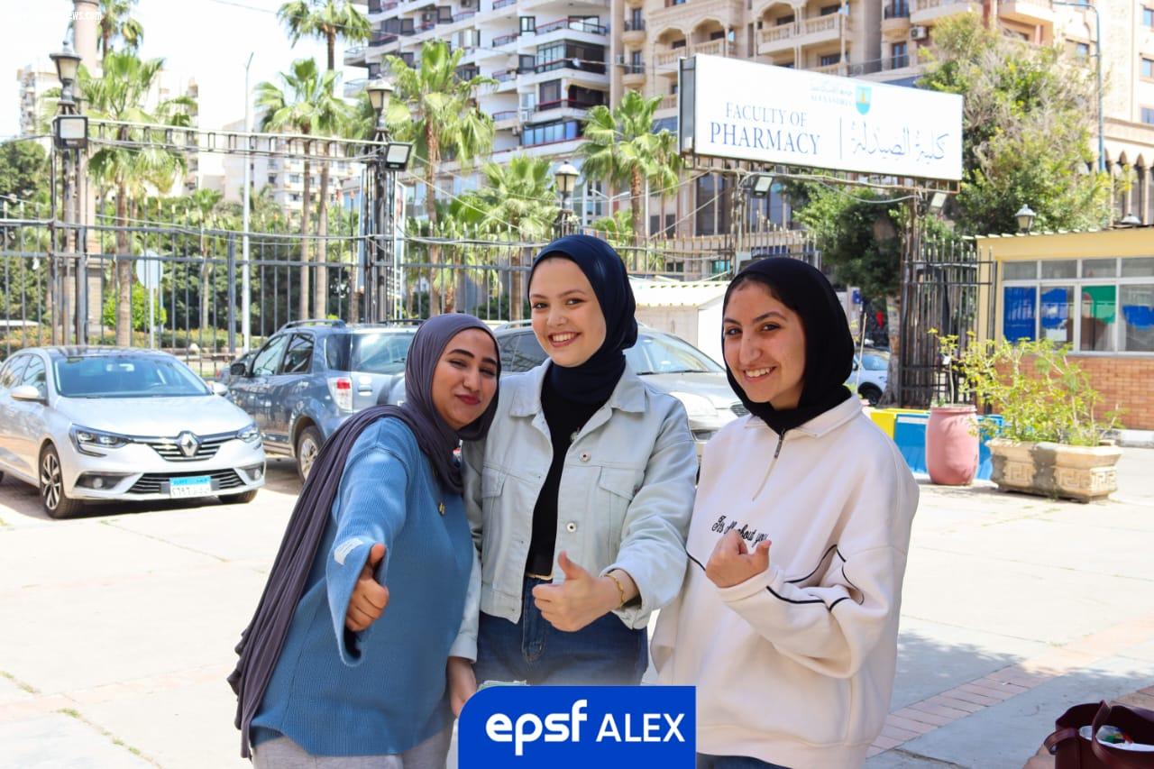 الاتحاد المصري لطلاب صيدلة الإسكندرية يطلق حملة التبرع بالدم تحت شعار ... أنا متبرع دائم