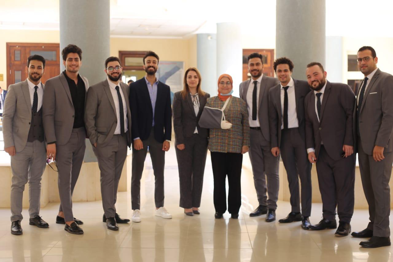 بالصور.. ختام فعاليات مناقشة مشاريع تخرج طلاب كلية الهندسة بالجامعة المصرية الروسية