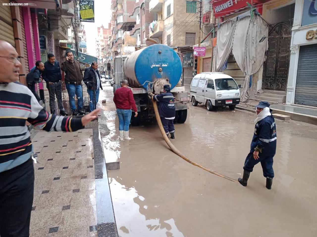 استمرار حالة الطوارئ بكفر الشيخ ورفع مياه الأمطار بمدن وقرى المحافظة