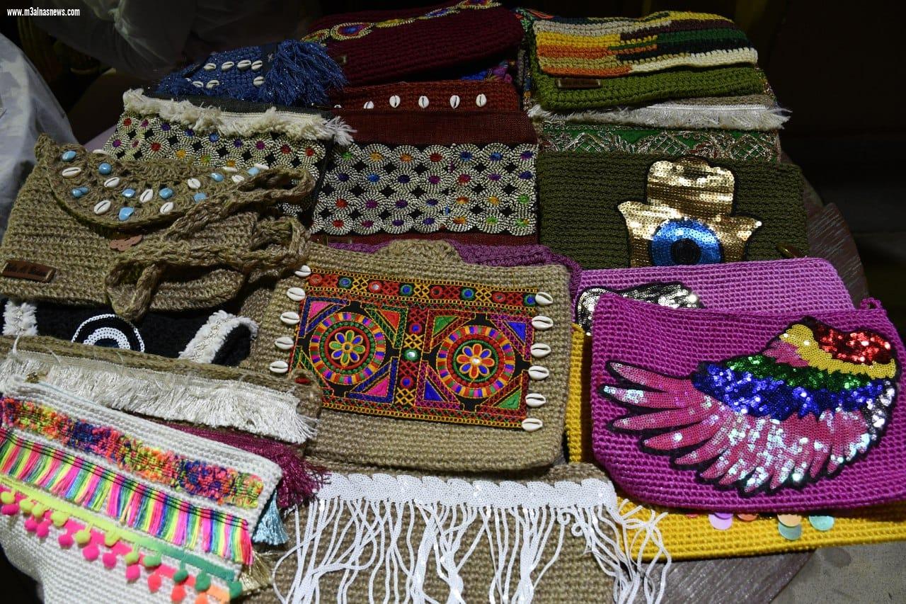 معرض لـ الأسر المنتجة بنادى طلعت حرب 