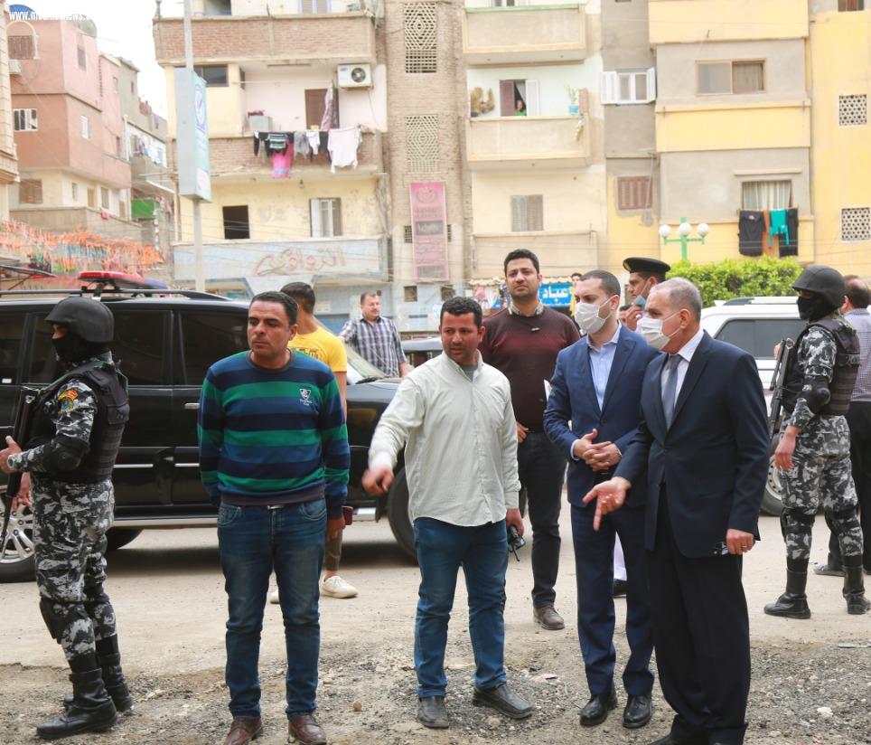 محافظ كفر الشيخ يتفقد توسعة الطرق واعادة رصفها وربط رافدي الطريق الدولى