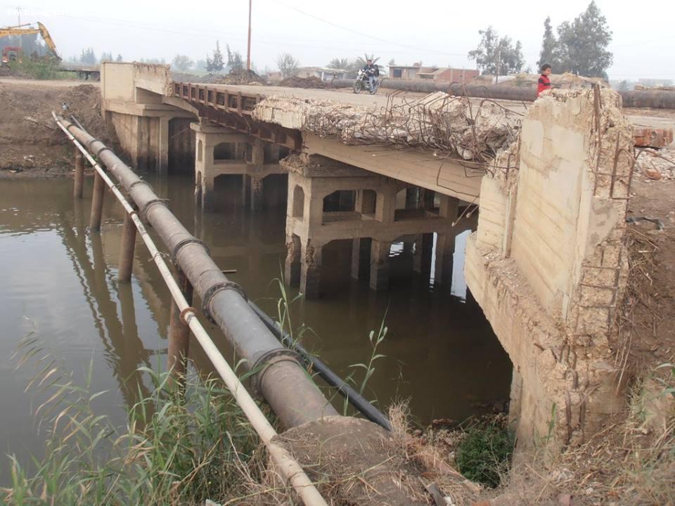 ​بالصور| رئيس مجلس مدينة الحامول تستجيب لأهالى عبود وتعاين كوبرى عبود - محافظة كفر الشيخ