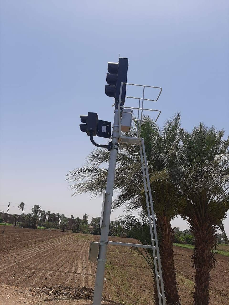 وزير النقل.. تحديث نظم اشارات السكك الحديدية 