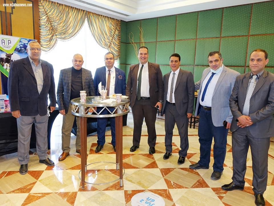 تحت شعار 