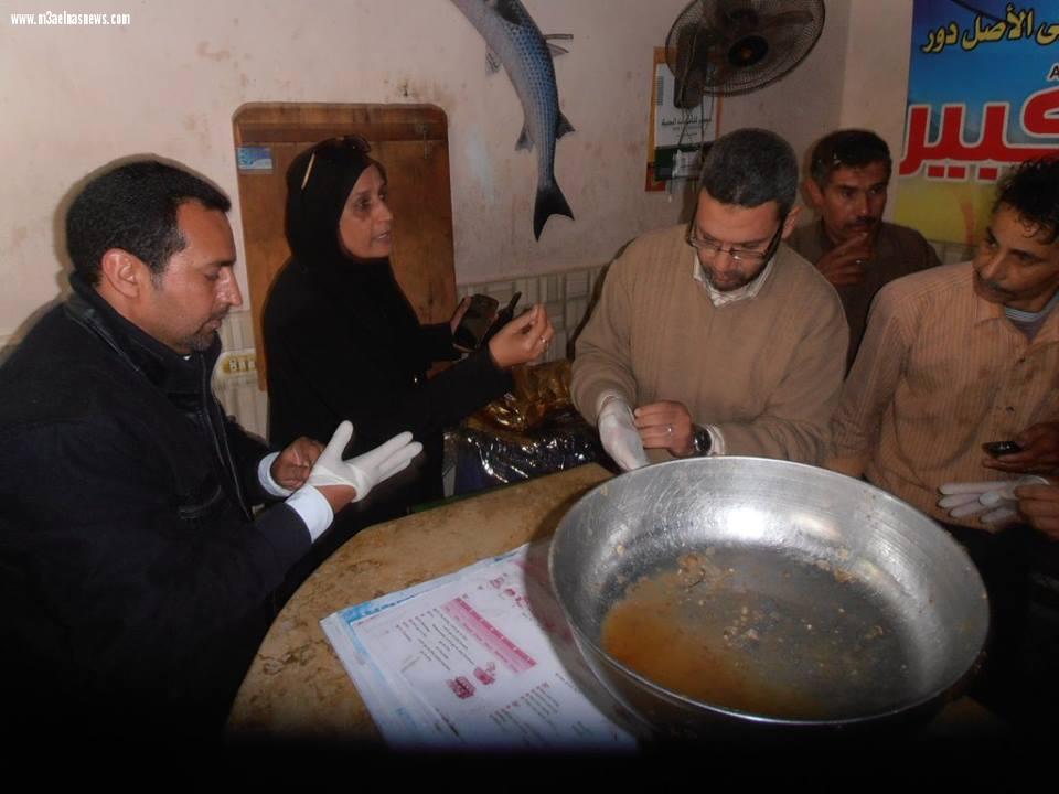 بالصور |ضبط فسيخ فاسد وغير صالح للاستهلاك الآدمي بالحامول بكفر الشيخ  