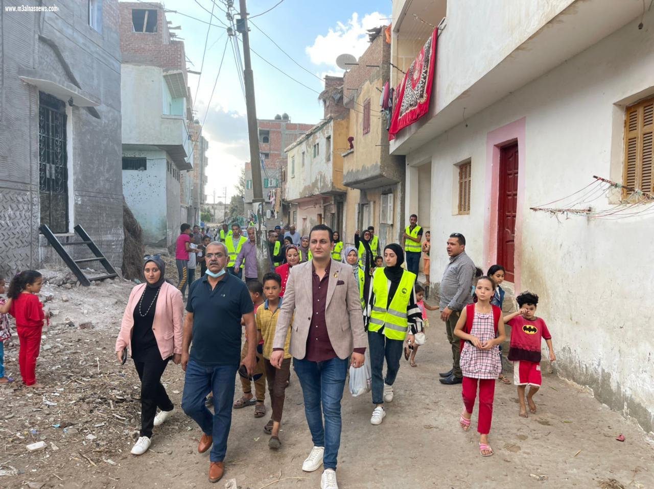 مستقبل وطن بكفرالشيخ يوزع 300 كرتونة مواد غذائية ولحوم بمركز مطوبس 