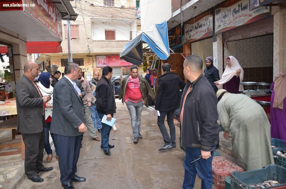 محافظ كفرالشيخ يتابع إزالة إشغالات الباعة الجائلين