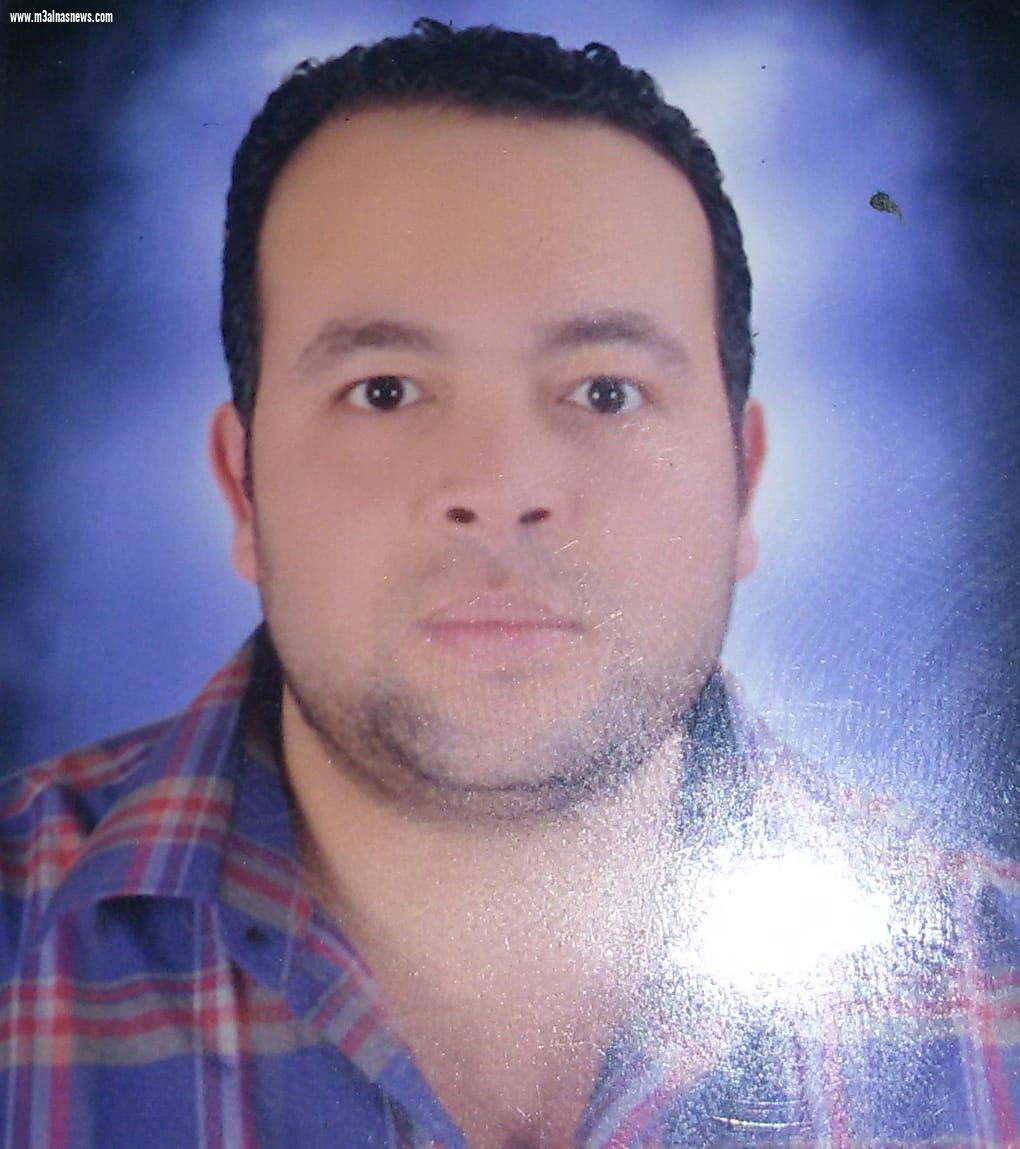 رئيس جامعة أسيوط يتقدم بالتهنئة لاثنين من أبناء الجامعة لفوزهما بجائزة الدولة التشجيعية