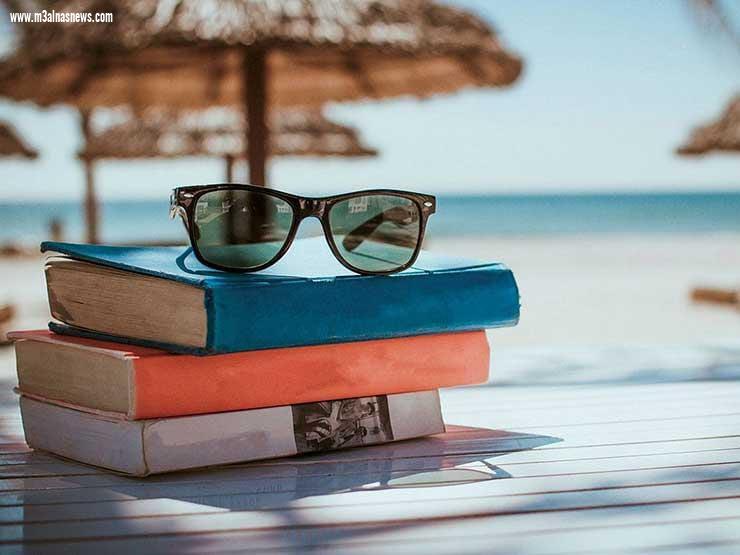 سمية مدغرى علوى تكتب.. القراءة في الصيف رحلة عقلية في ظلال الهدوء