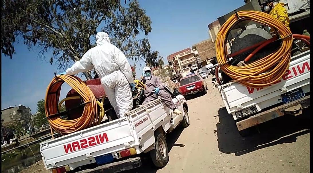 حملات تطهير وتعقيم مُكبرة بقرية الزعفران بكفرالشيخ الخاضعة للعزل الصحي