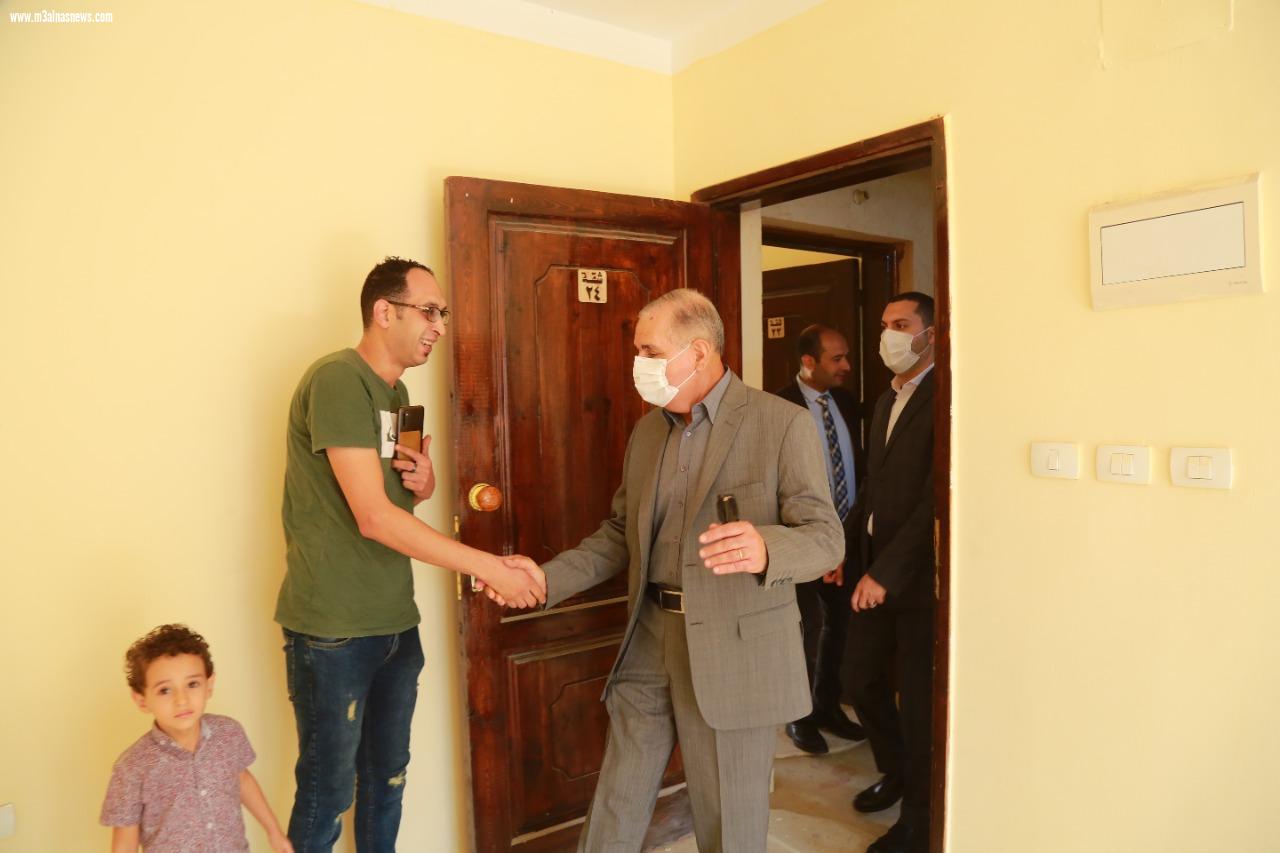 محافظ كفر الشيخ يسلم 115 وحدة سكنية وجاري إنشاء 24 ألف وحدة سكنية ب 3 تجمعات
