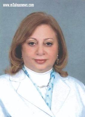 تهنئة الخريجين للغمرى عميدة للألسن