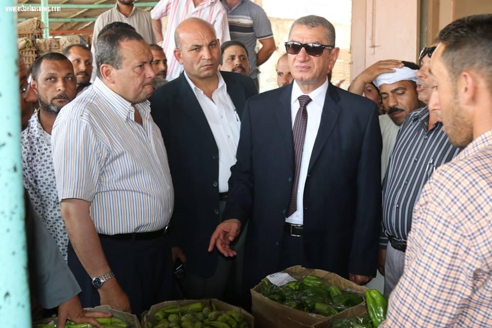 محافظ كفر الشيخ يتفق مع تجار البرلس على محاربة الغلاء وحملات مكثفة لتصدى لجشع التجار