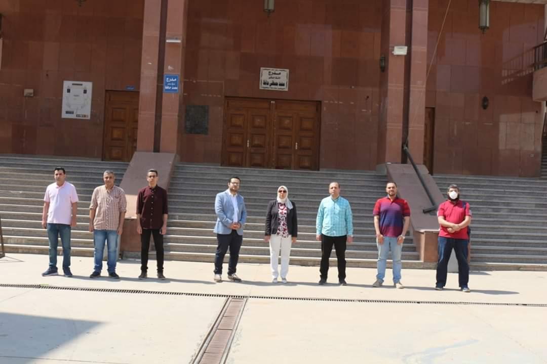 المجموعة الرابعة  من أطباء كلية الطب بجامعة المنصورة تتوجه  للمشاركة  بمستشفى الحجر الصحي في تمي الأمديد