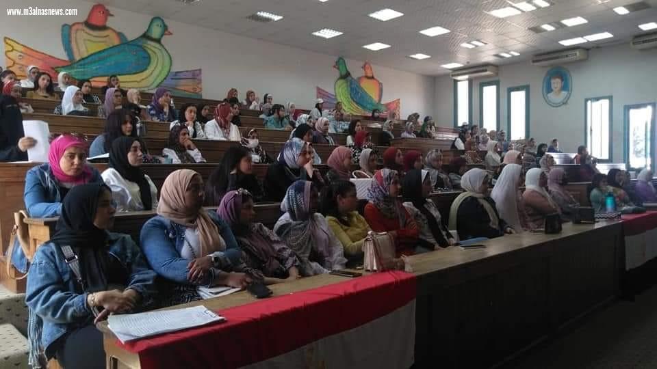 التضامن الاجتماعي بالإسماعيلية : ندوات توعوية لمكلفي الخدمة العامة عن الإدمان وأضراره