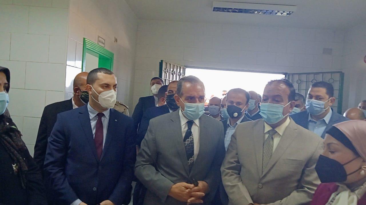 محافظ كفرالشيخ يتفقد قرية السيد من البدوي ضمن قرى مبادرة حياة كريمة.. صور