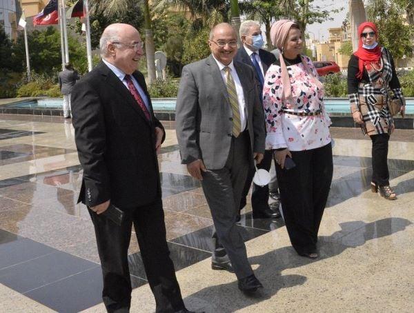 جامعتى بدر و أسيوط توقعان بروتوكول تعاون لتبادل الخبرات وتدريب الطلاب بالقطاع الطبى