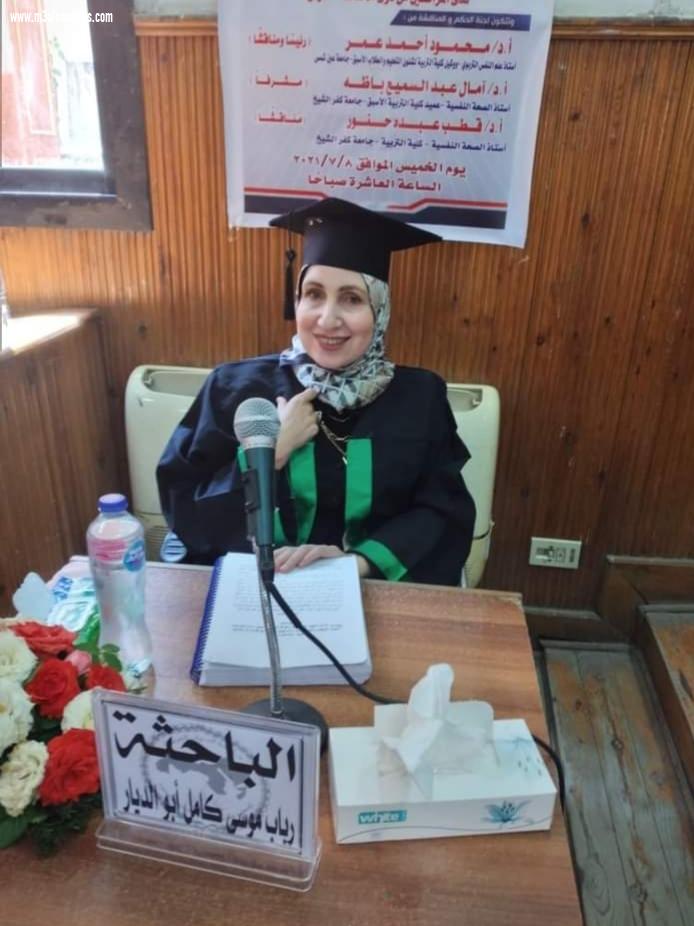 رباب أبوالديار.. تحصل على الماجستير في خفض الاضطرابات النفسية لدى المراهقين