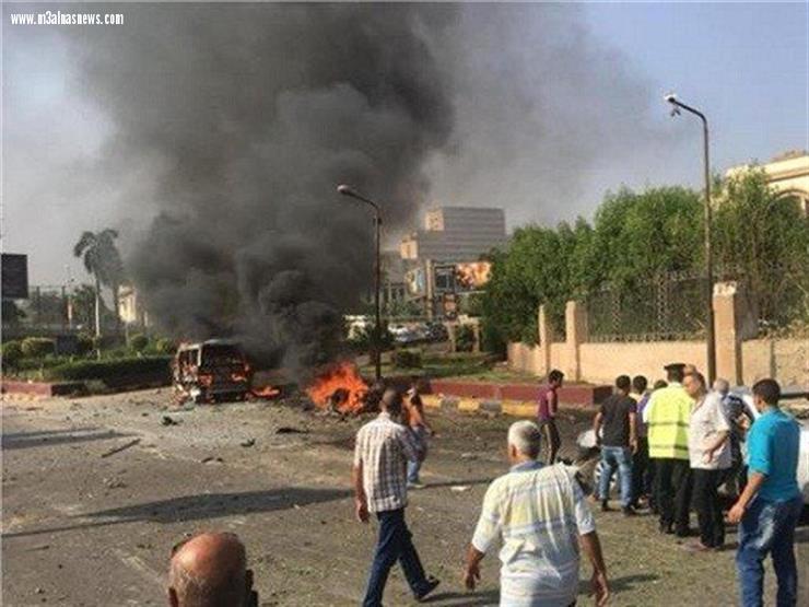 بالتفاصيل.. انفجار سيارتين بمطلع كوبرى أكتوبر فى الدقى وإصابة 9 مواطنين وتحقيقات موسعة لكشف الأسباب