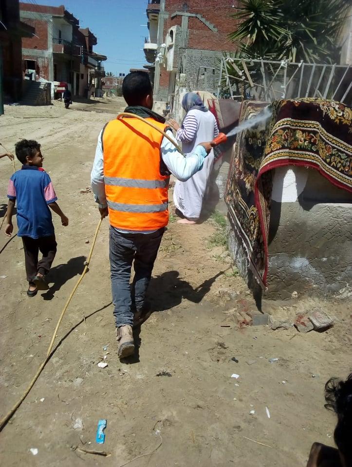 شباب الحماد بكفرالشيخ يشاركون في تطهير وتعقيم قريتهم ضد كورونا