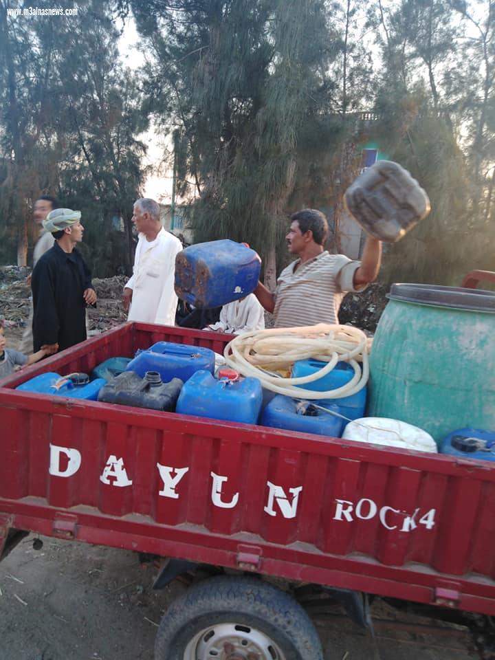 قرى كفر الشيخ تقضى ثانى أيام عيد الأضحى بدون مياه للشرب والأهالى يلجأون للدقهلية