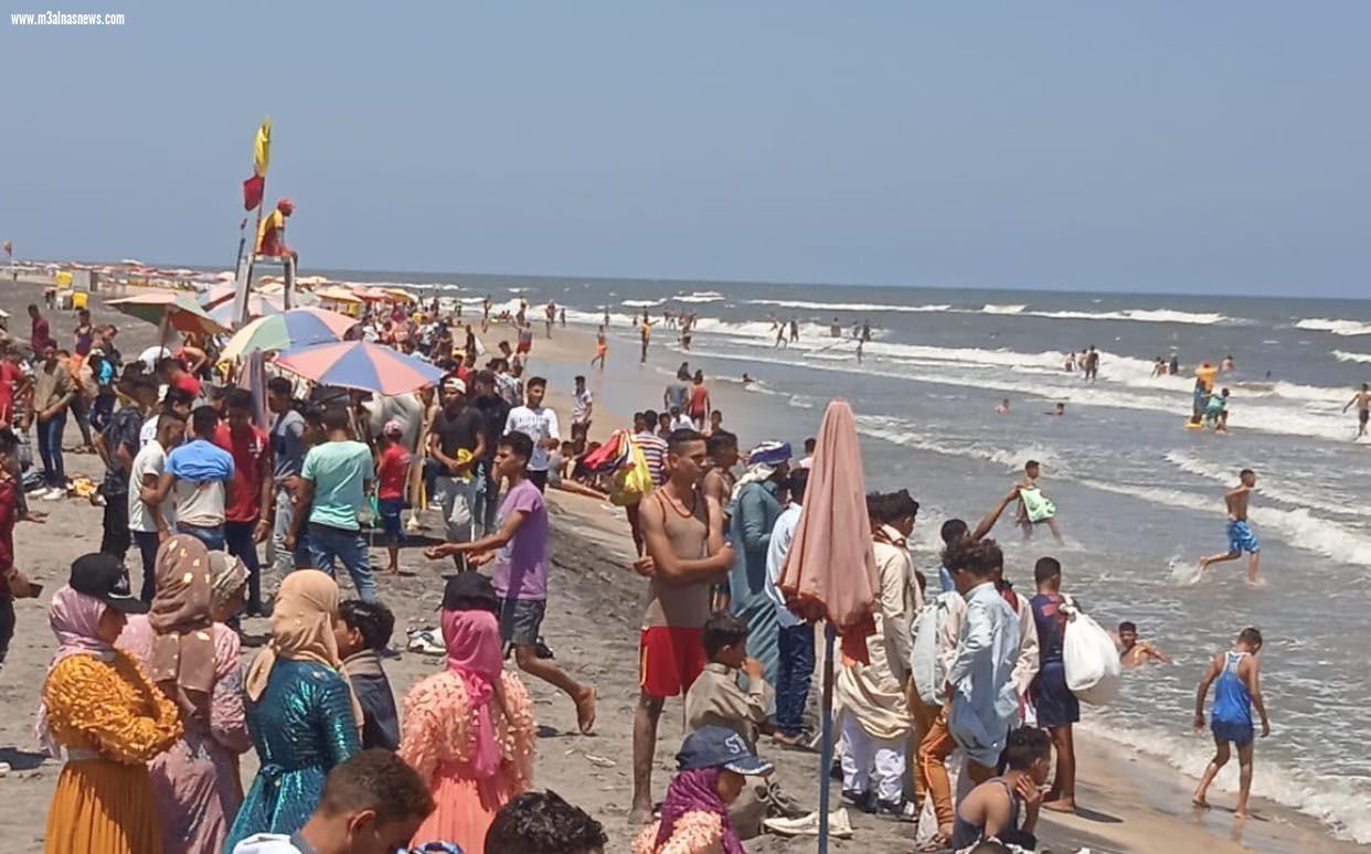 توافد الآلاف على حدائق كفر الشيخ والمتنزهات ومصيف بلطيم في أول أيام عيد الأضحى