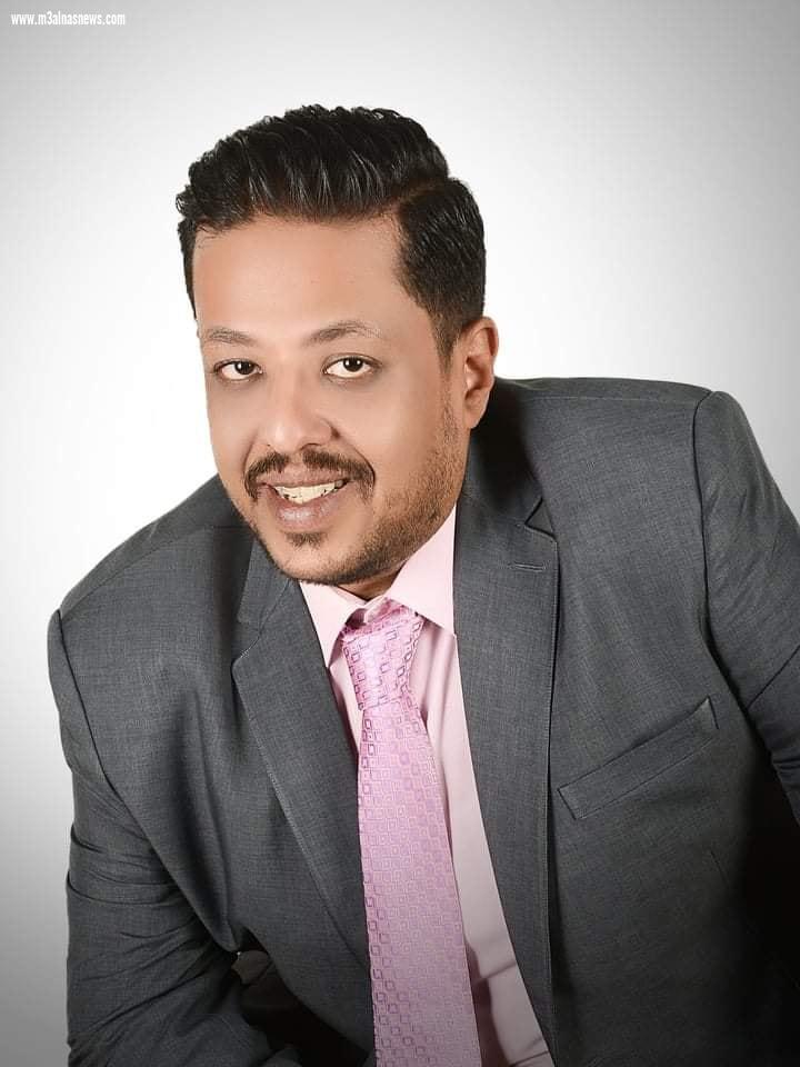 خبير اللغة العربية.