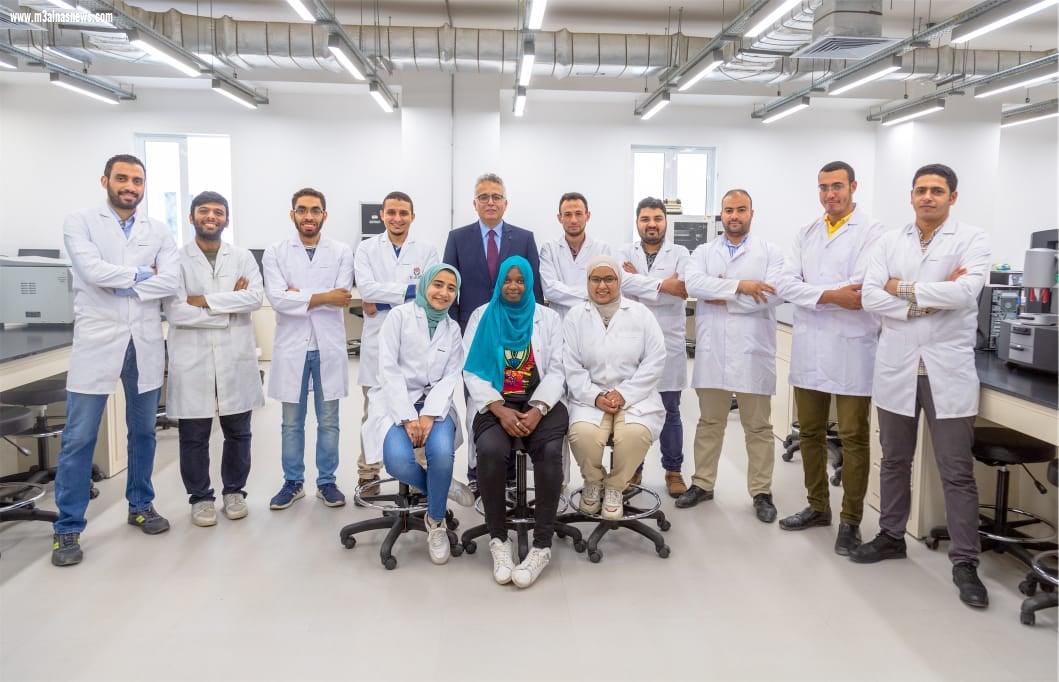 التقنيات الحديثة والمختبرات المُتخصصة  بالجامعة المصرية اليابانية لدعم البحث العلمي 
