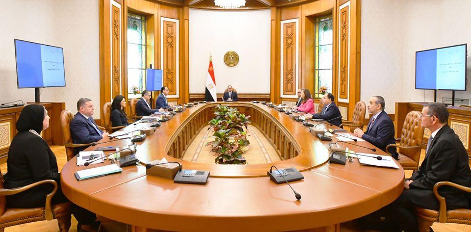 الرئيس السيسى .. يوجه باتخاذ مجموعة من الإجراءات للتخفيف من الآثار الاقتصادية لأزمة فيروس كورونا