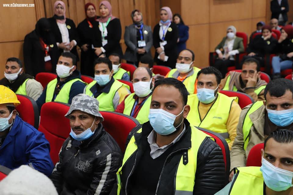 3306 وثيقة تأمين تكافلي للعمالة غير المنتظمة ببورسعيد