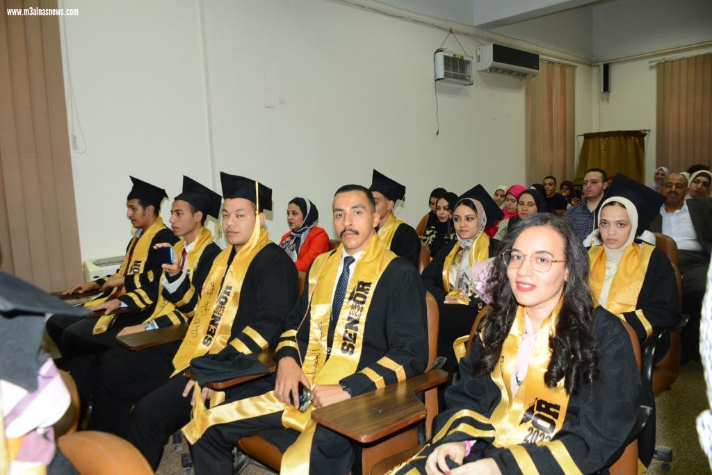 كلية تكنولوجيا صناعة السكر والصناعات التكاملية بجامعة أسيوط تحتفل بتخريج طلاب الدفعة الرابعة 2023