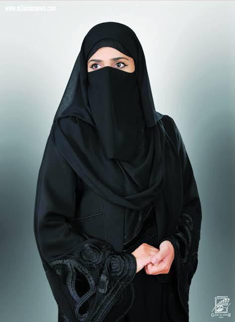 الكاتبة القطرية زينب المحمود..  اتصال الخطيب بى لحظه تاريخيه توثق بماء الذهب