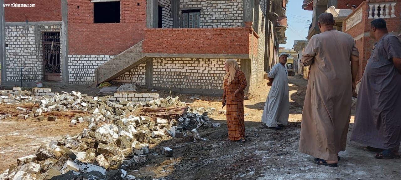 حملات للنظافة وتعقيم المساجد والتصدي لمخلفات البناء بدسوق بكفر الشيخ