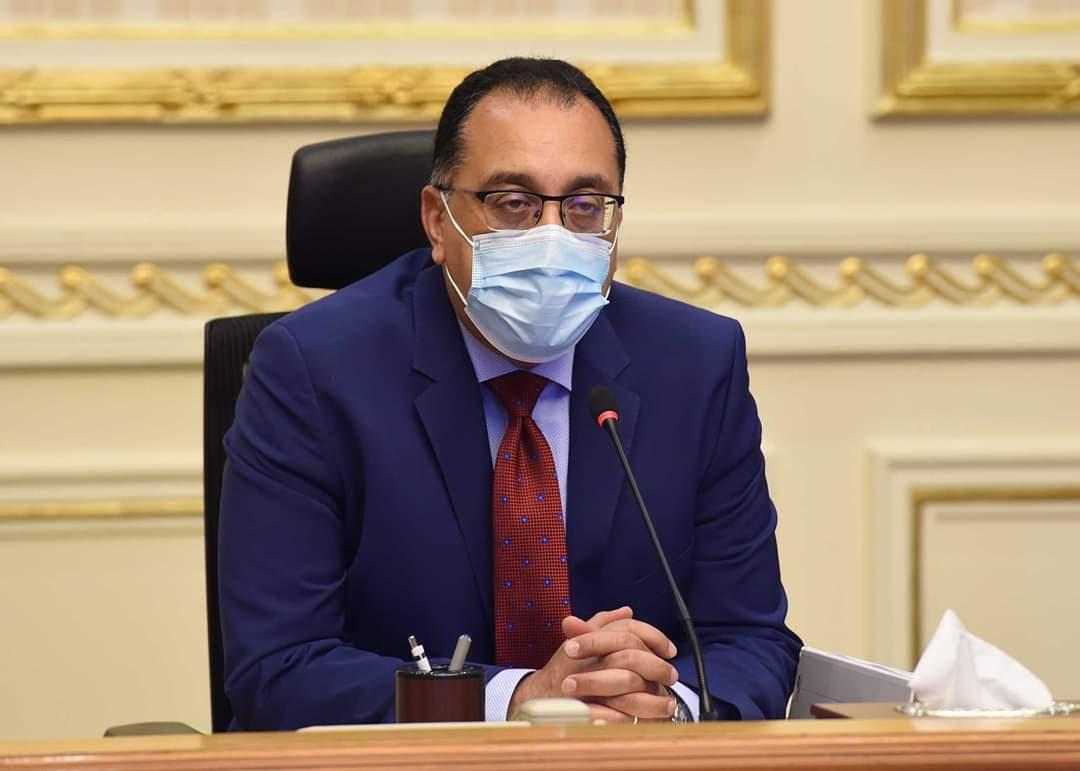 الحكومة: الإعلان عن خطة عودة الصلاة بالمساجد والأنشطة الرياضية والطيران الأسبوع المقبل
