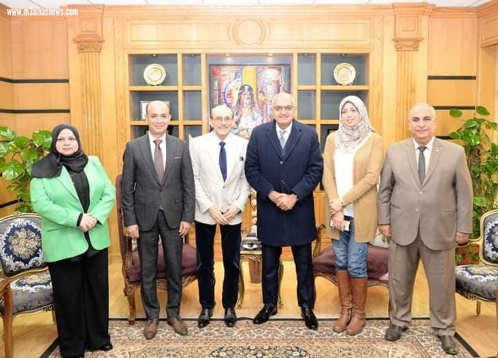 تم تشييد الحفل والاستضافة تحت تنظيم أسرة طلاب من اجل مصر وأسرة ستار تيم واتحاد طلاب كلية تجارة .