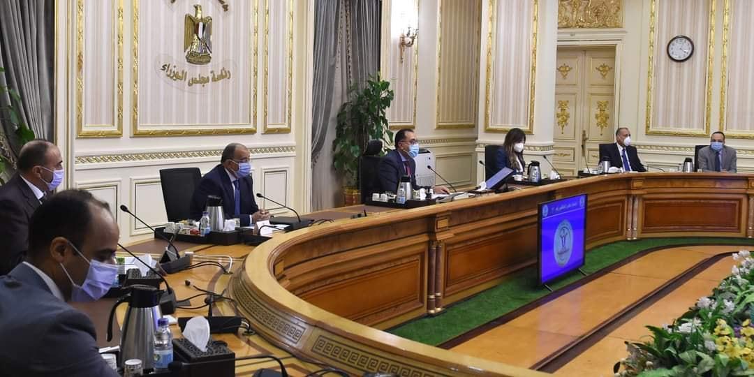 مدبولي استئناف أعمال البناء و التشطيب لأصحاب رخص البناء حتى  4 أدوار فقط