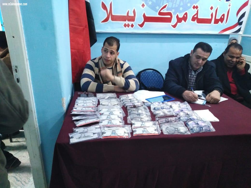 نظمهما مستقبل وطن.. توقيع الكشف الطبى على 300 حالة فى قافلتين للعيون وتنظيم الأسرة بكفرالشيخ