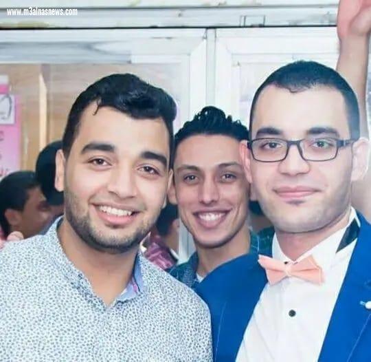 الزميل السيد شحاتة .. يهنئ الدكتور أحمد صقر بافتتاح العيادة الجديدة 