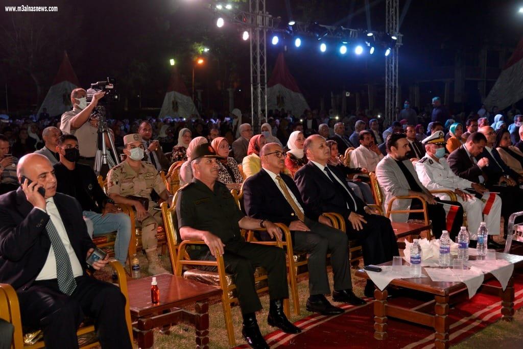 محافظ أسيوط يشهد احتفالات جامعة أسيوط بذكرى انتصارات أكتوبر المجيدة