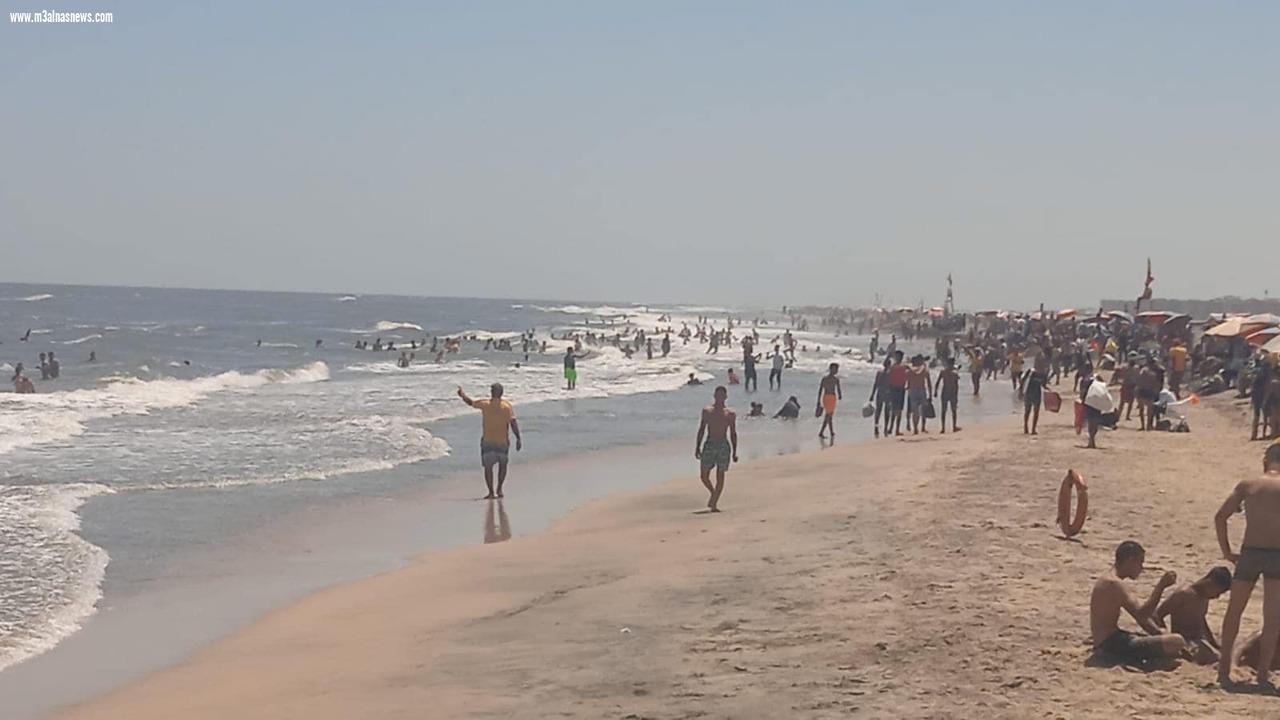 توافد الآلاف على حدائق كفر الشيخ والمتنزهات ومصيف بلطيم في أول أيام عيد الأضحى