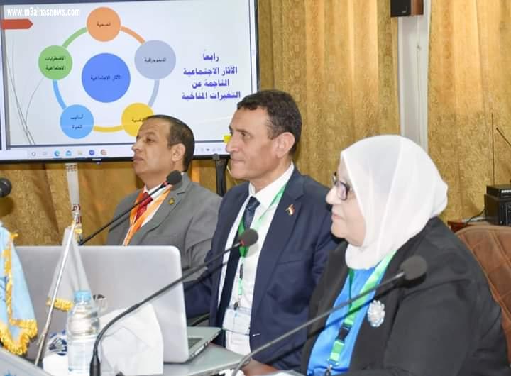 ناصف يفتتح البرنامج التدريبي لتاهيل مسيرات تعليم الكبار باليونسكو