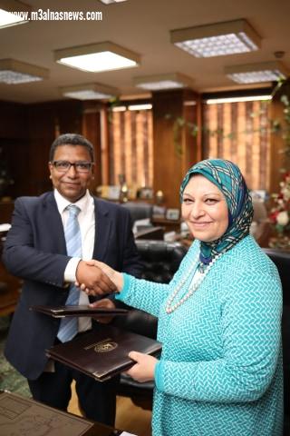 المصرية لنقل الكهرباء تُكلّف سيمنس بإجراء سلسلة من دراسات شبكات نقل الطاقة الكهربائية خلال الـ5 أعوام القادمة