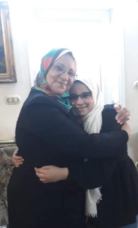 الطالبة ايه سليمان بنت كفرالشيخ تحصل علي المركز الثالث