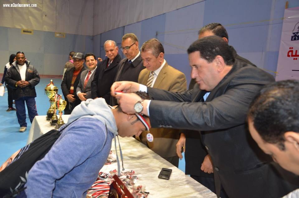 محافظ كفرالشيخ يشهد ختام البطولة المفتوحة للقوى البدنية ويكرم الفائزين.. 