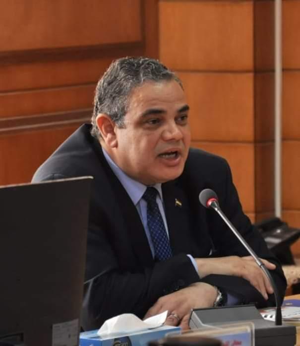 رئيس جامعه كفر الشيخ يضع قواعد الامتحانات للسنه النهائيه 