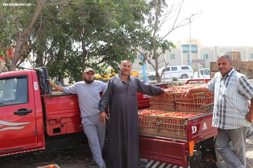 محافظ كفر الشيخ يتفق مع تجار البرلس على محاربة الغلاء وحملات مكثفة لتصدى لجشع التجار